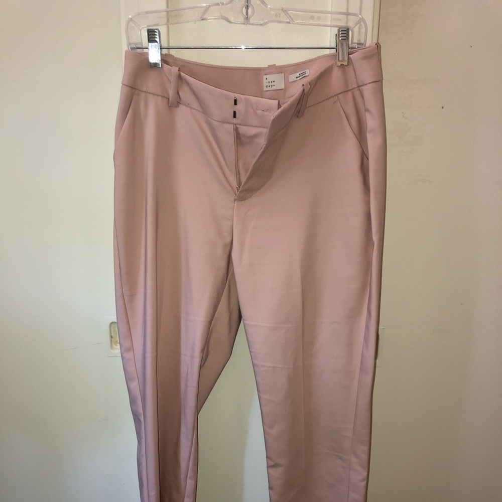 EUC A NEW DAY DRESS PANTS!! Millennial Pink, SZ 6